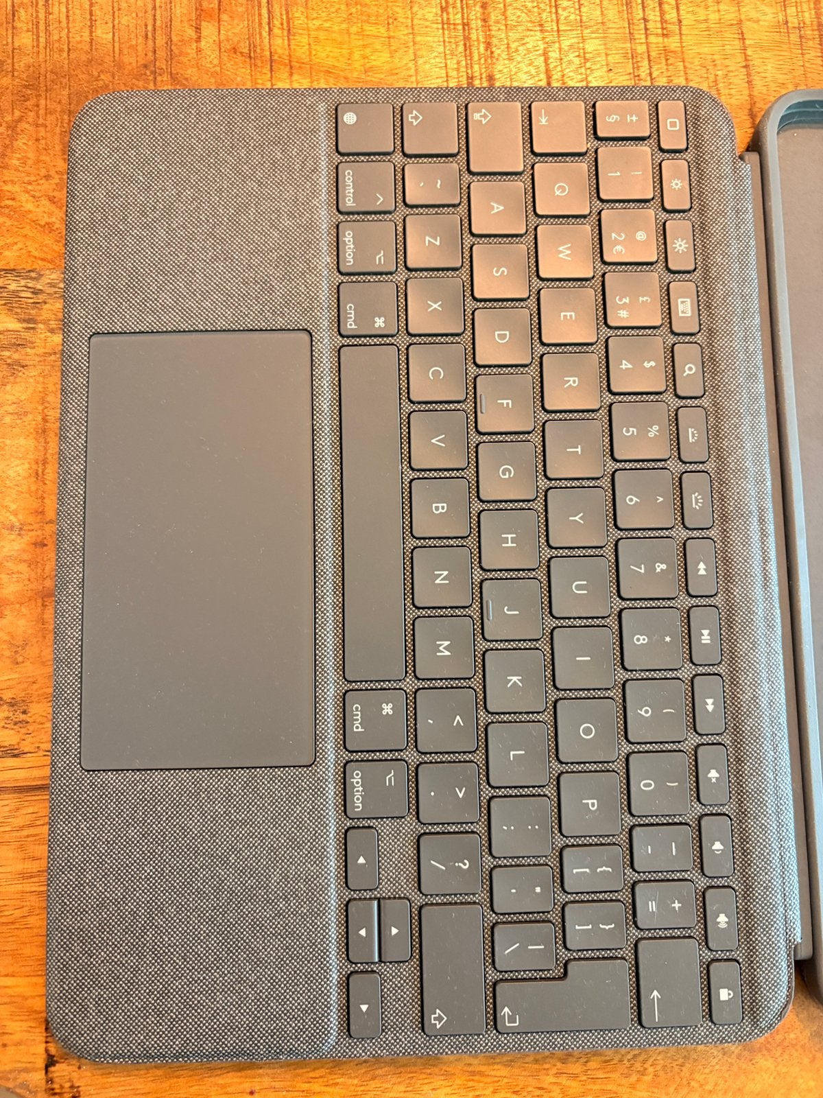 Logitech Keyboard Case for iPad Pro 11-inch, Ophalen, Qwerty, Zo goed als nieuw
