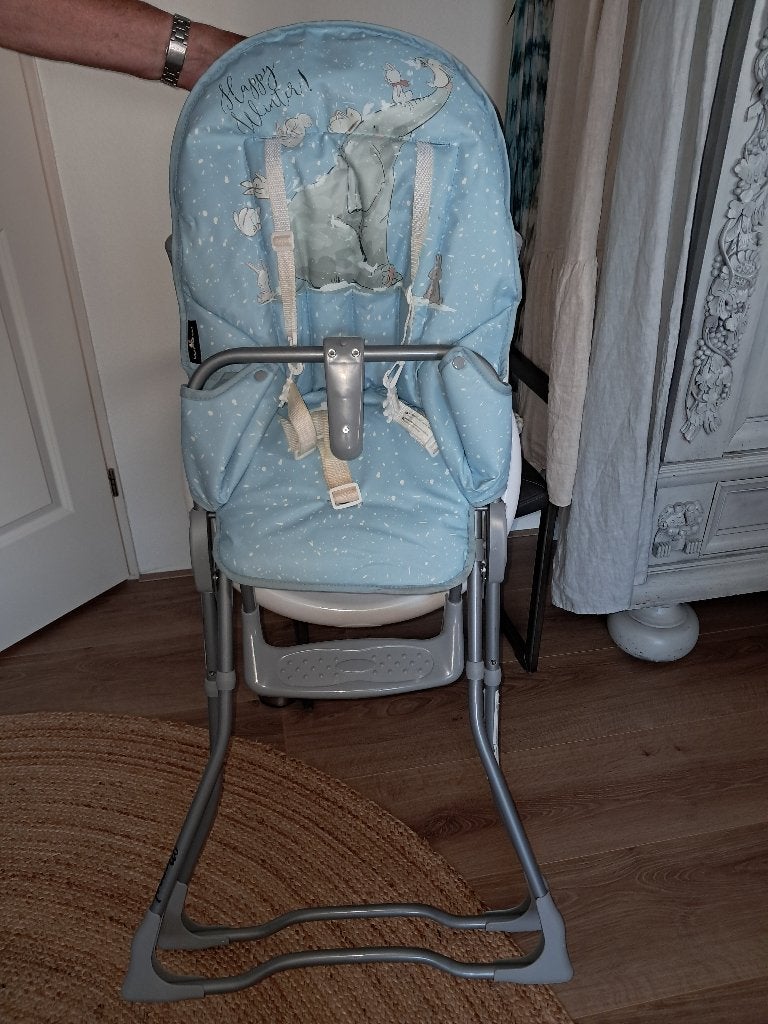 Kinderstoel met 'Happy Winter' design, Ophalen, Zo goed als nieuw, Overige typen, Gordel(s)