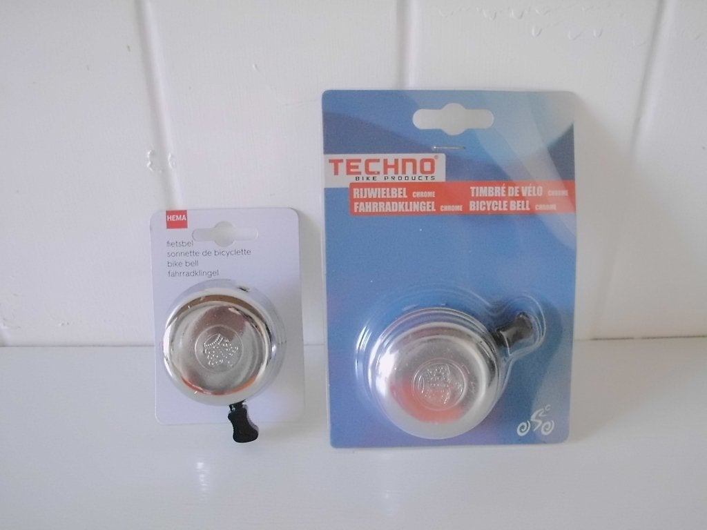 2 x nieuwe fietsbellen van metaal TECHNO en HEMA op kaartjes, Ophalen, Nieuw