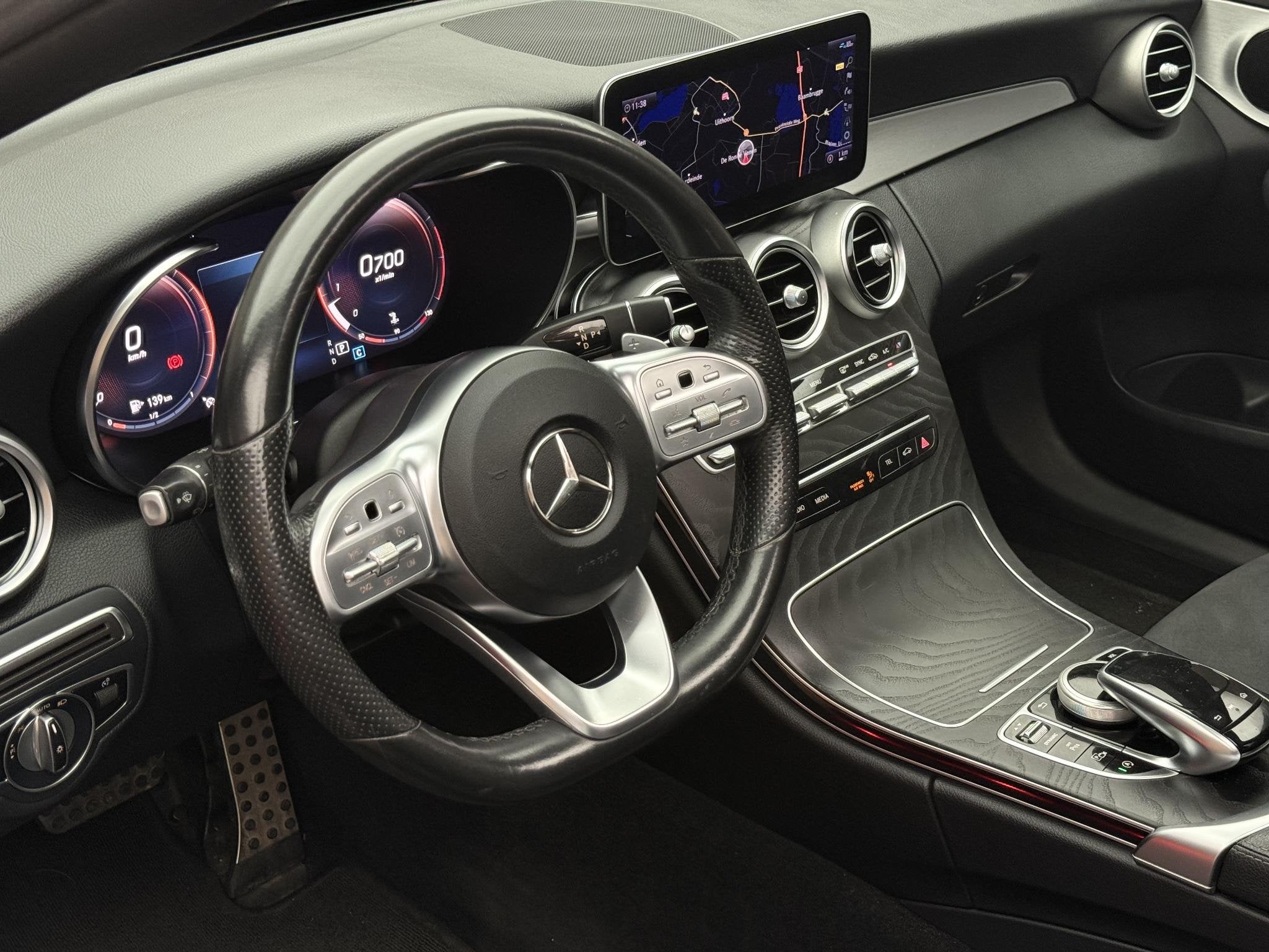 Mercedes-Benz C-klasse 180 AMG | Pano |, Leder en Stof, Sedan, Automatische klimaatregeling, 16 km/l