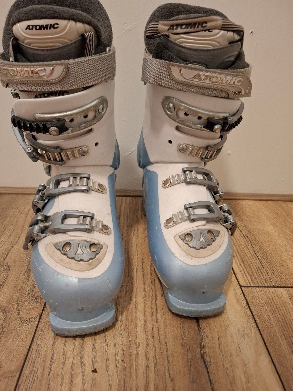 Skischoenen Atomic, 160 tot 180 cm, Gebruikt, Schoenen, Ophalen of Verzenden