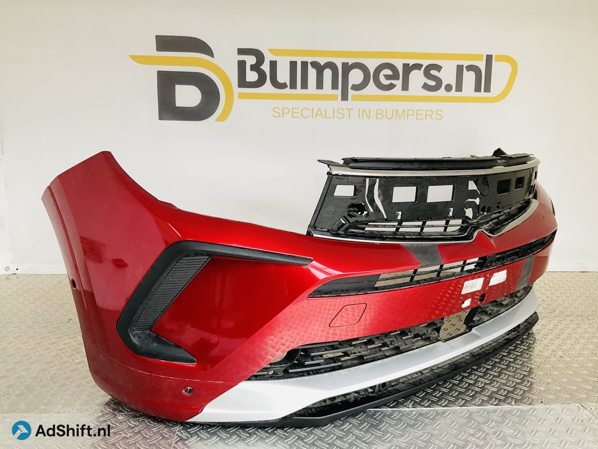 BUMPER Opel Grandland 6xpdc 2022-2025 C08628-10231145 VOORBU, Bumper