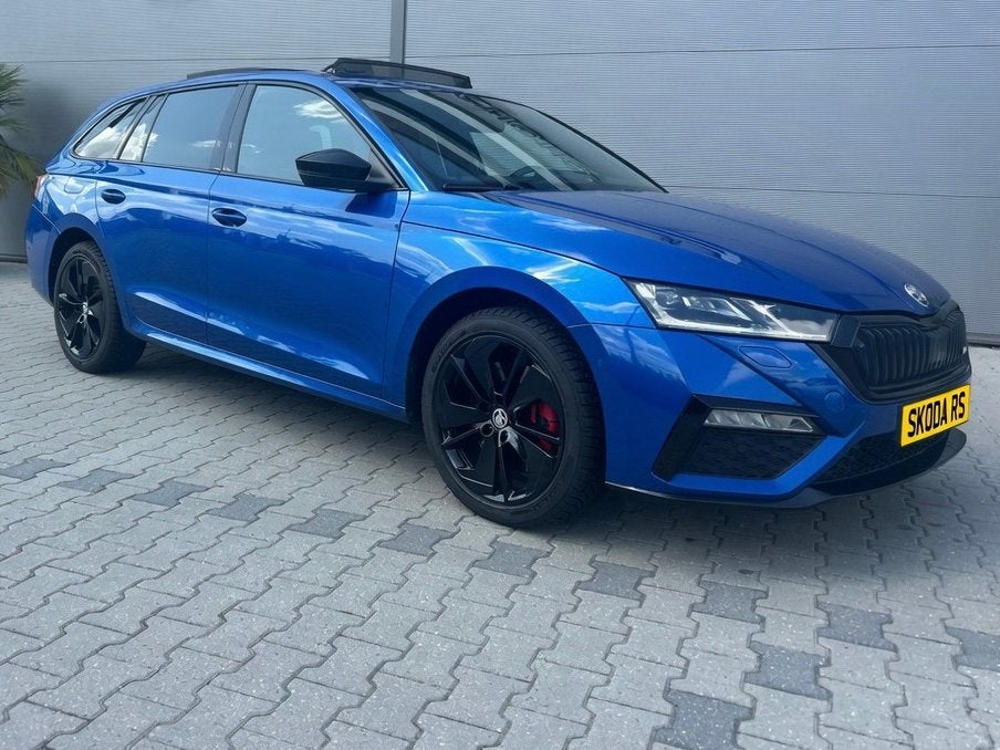 Skoda Octavia RS plug in hybride. Panoramadak  -  navigatie, Auto's, Skoda, Automaat, Zwart, Blauw, Stationwagon