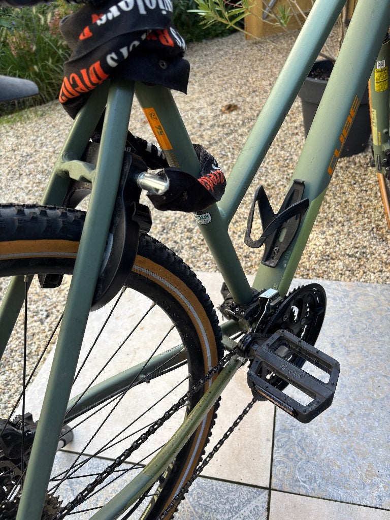 Foto 4 van Cube Nature Hybrid/Crosshybride–Maat 54–Shimano Deore XT