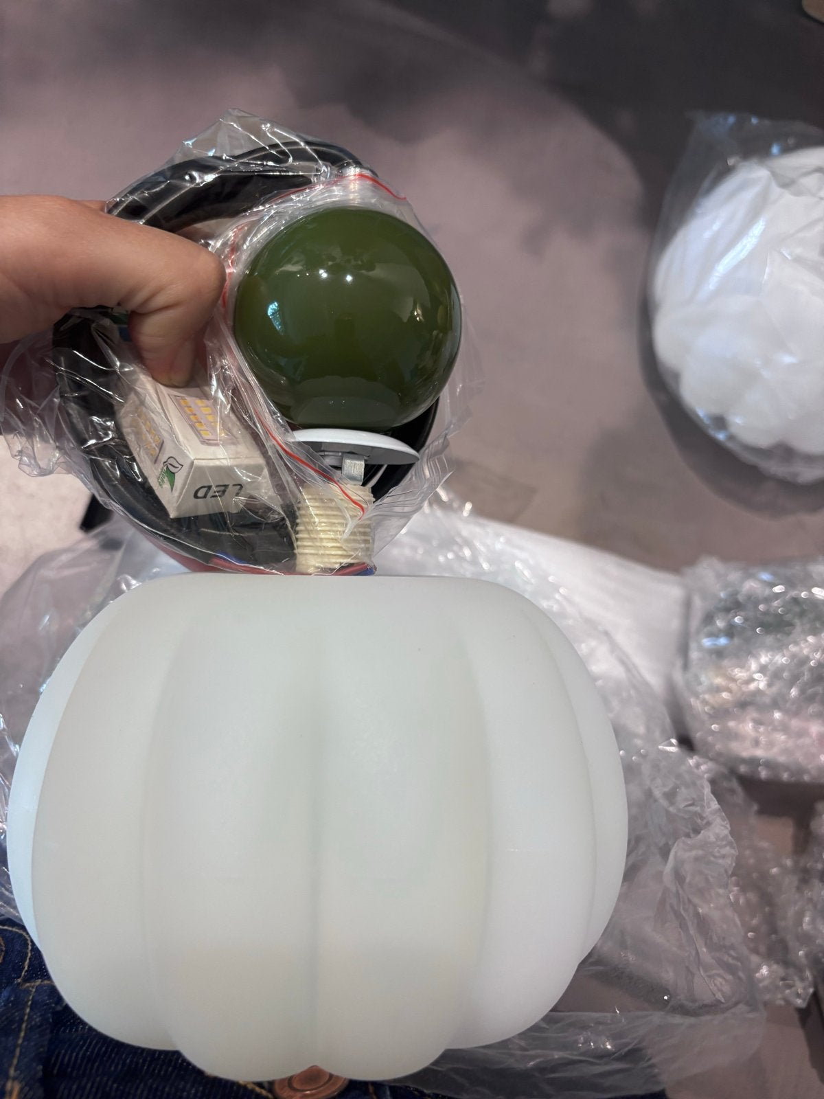 Moderne hanglamp met melkglas en groene bol, Ophalen of Verzenden, Nieuw, Kunststof, E27 (groot)
