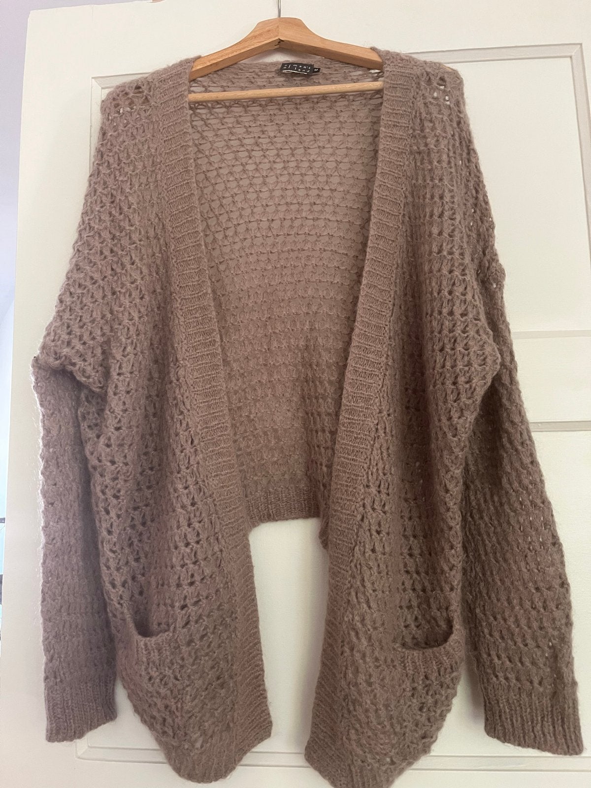 Grof gebreid vest met langer voorpand - Maat M, Ophalen of Verzenden, Gedragen, Maat 38/40 (M), Bruin