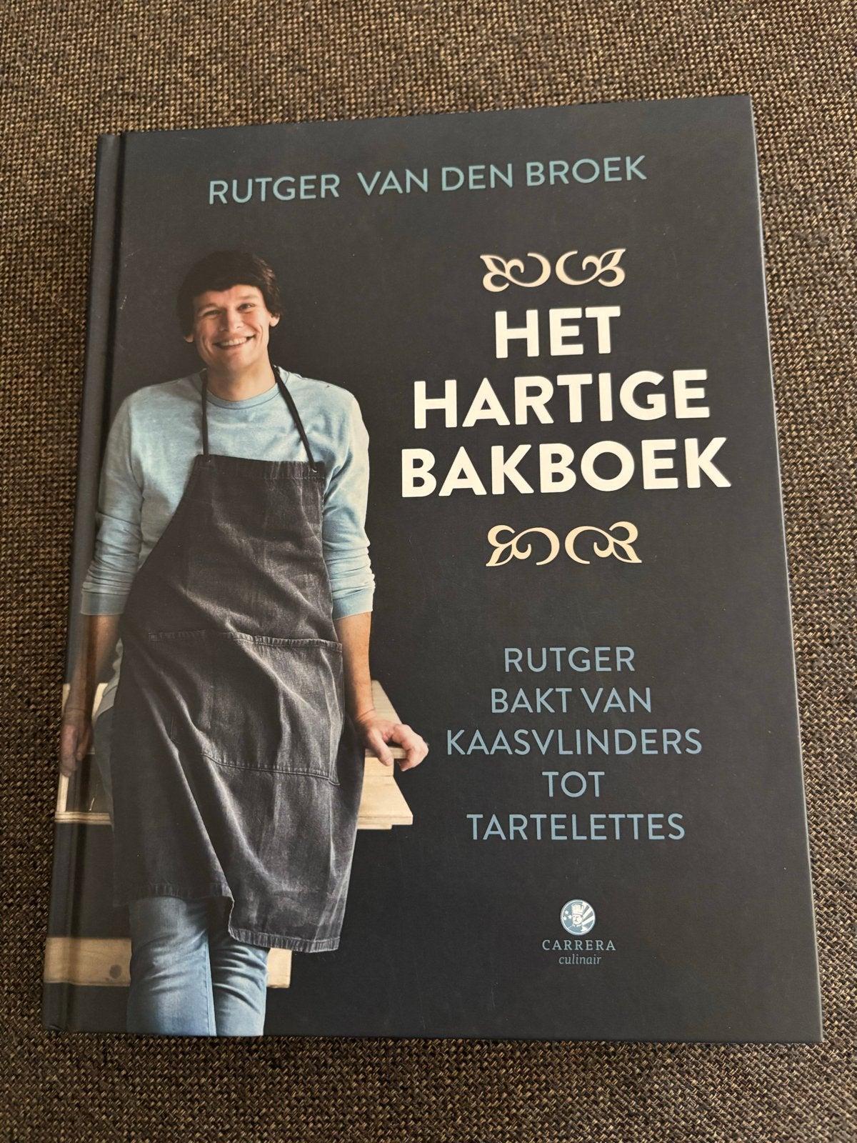 Het Hartige Bakboek - Rutger van den Broek, Ophalen of Verzenden, Zo goed als nieuw, Overige gebieden, Tapas, Hapjes en Dim Sum