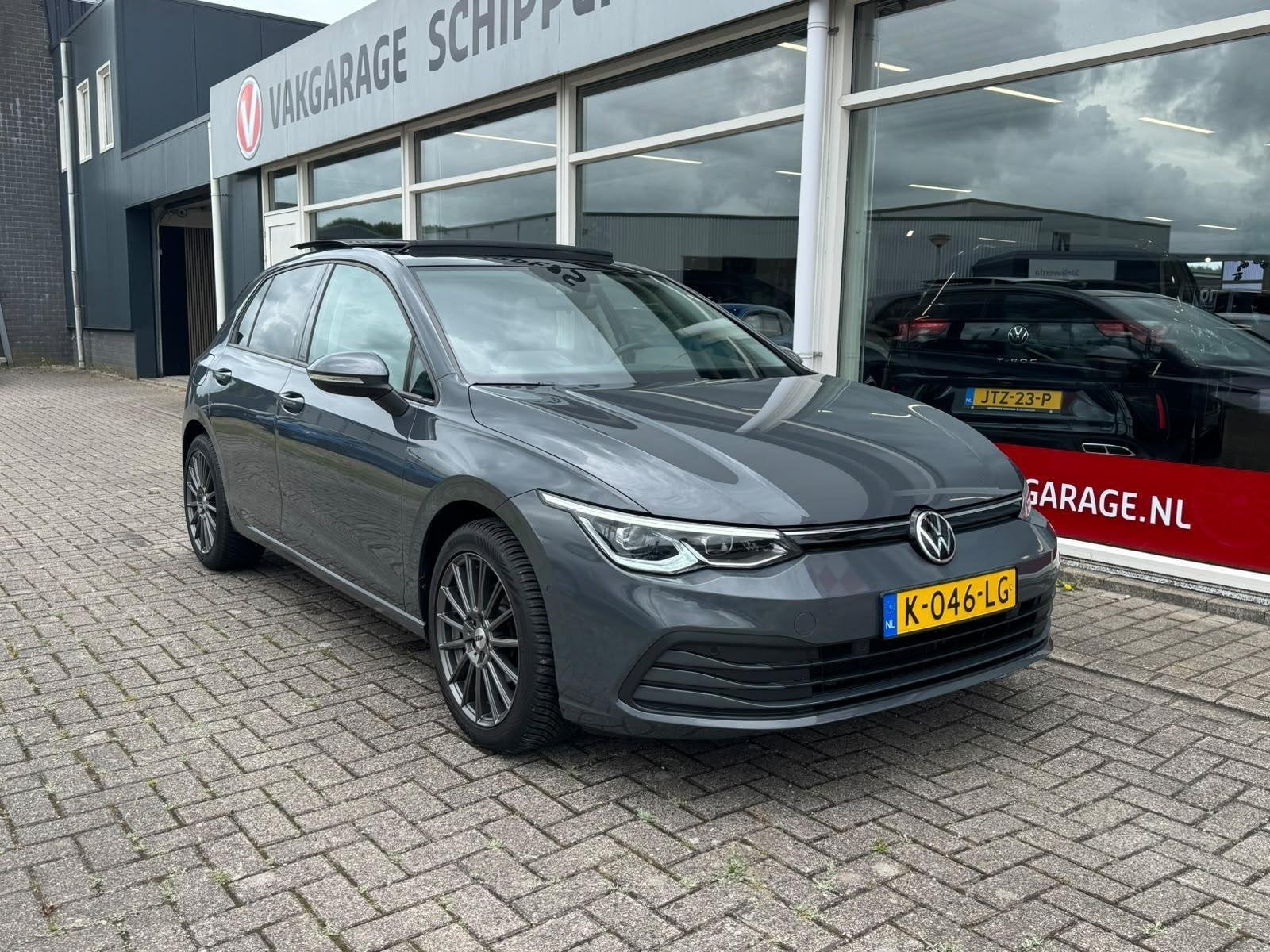 Volkswagen Golf 1.5 TSI Style|Pano|, Auto's, Voorwielaandrijving, Euro 6, 4 cilinders, Met garantie (alle)