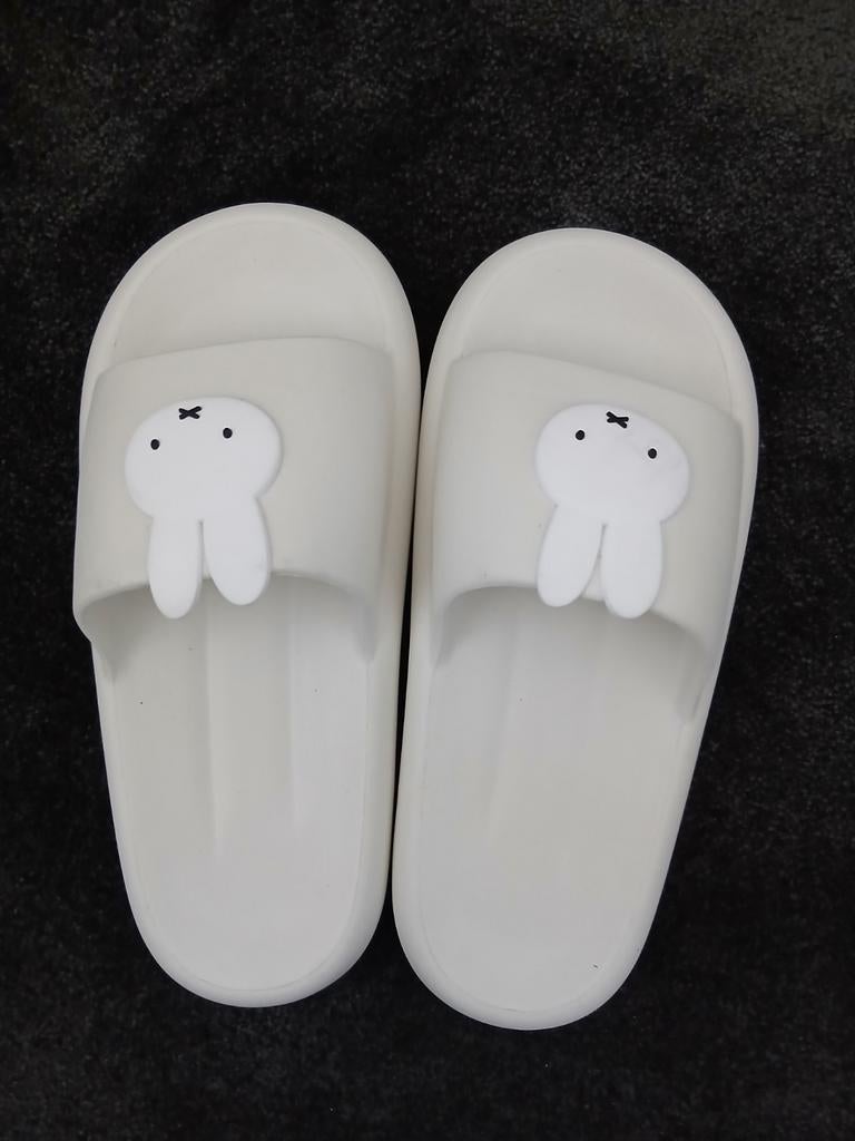 Nijntje badslippers nieuw (38/39), Slippers, Wit, Nieuw, Ophalen of Verzenden