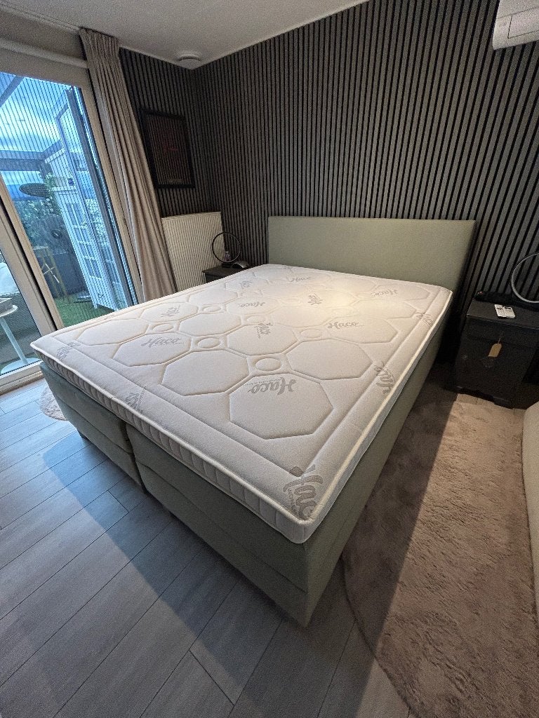 2 persoons boxspring 1.60x2.00, Huis en Inrichting, Slaapkamer | Boxsprings, Ophalen, Tweepersoons, Zo goed als nieuw, 200 cm