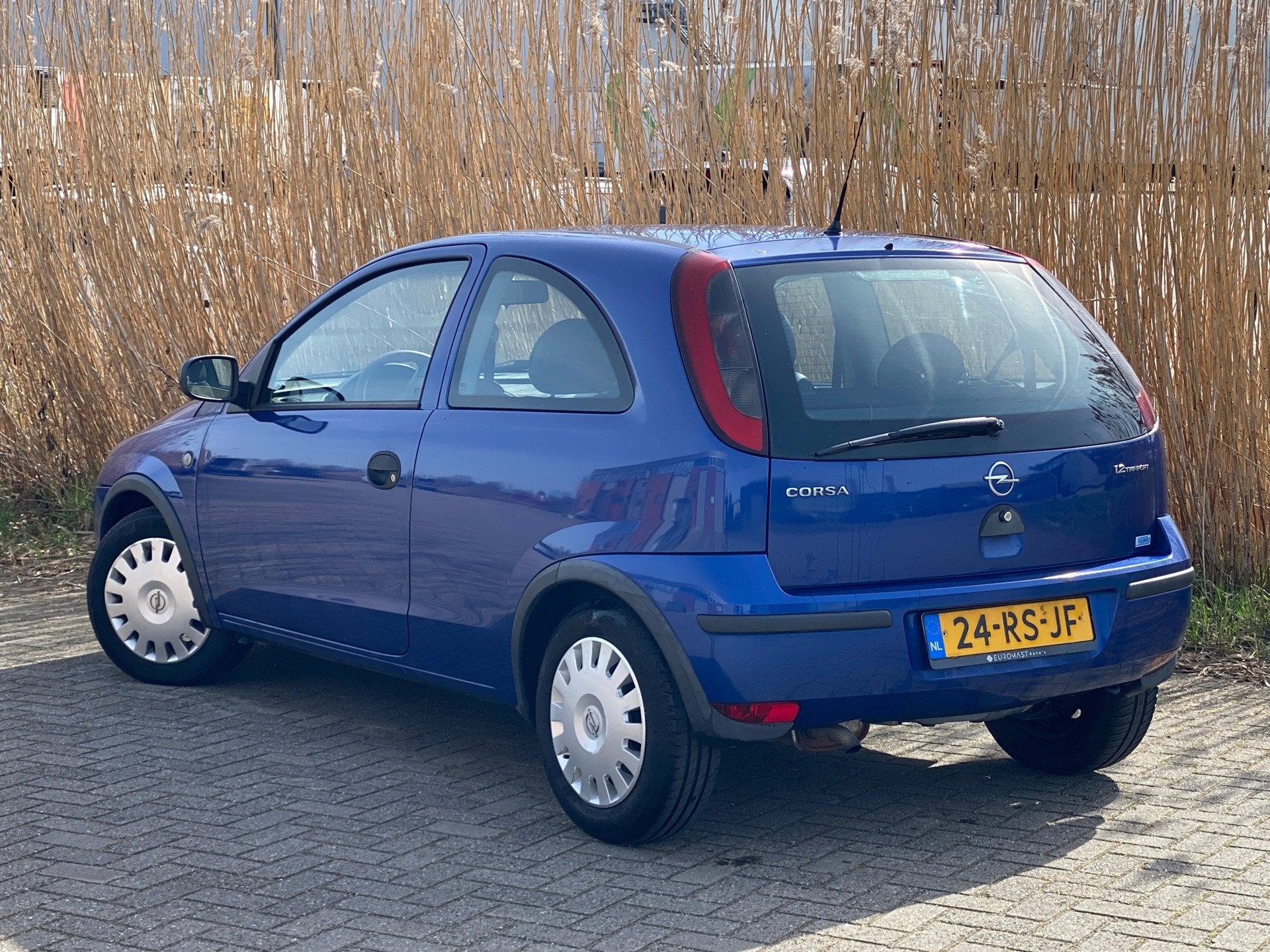 Opel Corsa 1.2-16V Rhythm Airco | Nieuw Apk | Stuurbekrachti, Auto's, Voorwielaandrijving, Gebruikt, 31 €/maand, Blauw