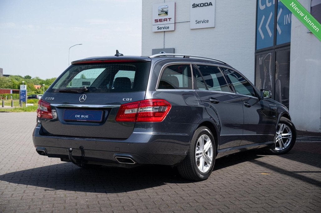 Mercedes E-klasse Estate 220 CDI Business Class Avantgarde|A, Auto's, Mercedes-Benz, Automaat, Euro 5, Achterwielaandrijving, Gebruikt