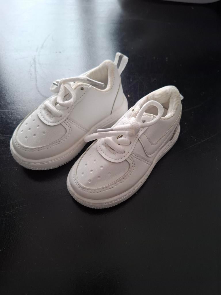 Witte kinder schoenen maat 21, Ophalen, Gebruikt, Jongen of Meisje, Schoenen