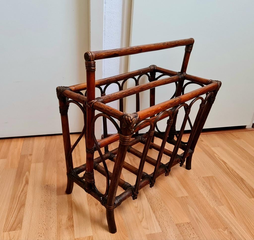 Lectuurbak krantenbak bamboe rotan pastoe Brovorm design, Ophalen, Gebruikt
