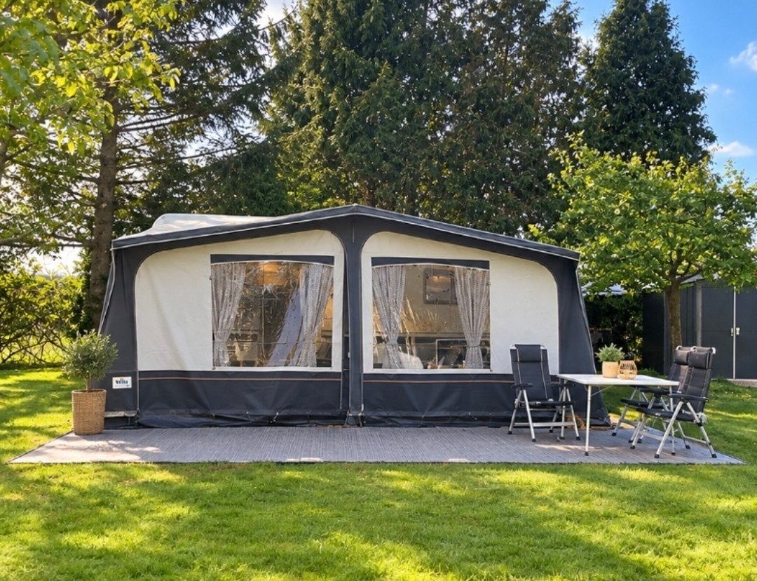 Wilk Stern 470 caravan inc voortent,luifel,mover bj 2002, Vast bed, Rondzit, Schokbreker, 750 - 1000 kg