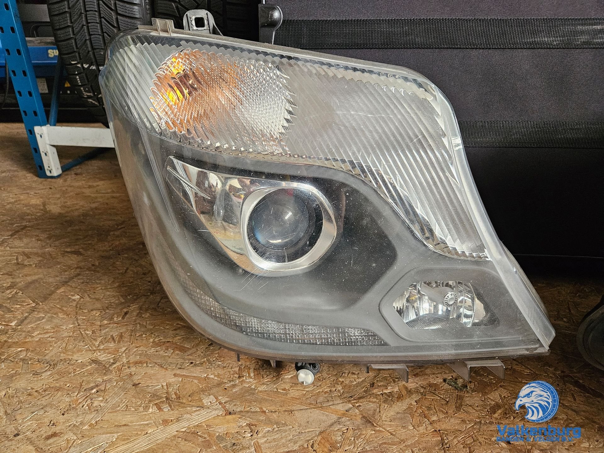 Originele Mercedes Sprinter B906 W906 Facelift Bi-Xenon kopl, Gebruikt, -, -, Ophalen of Verzenden