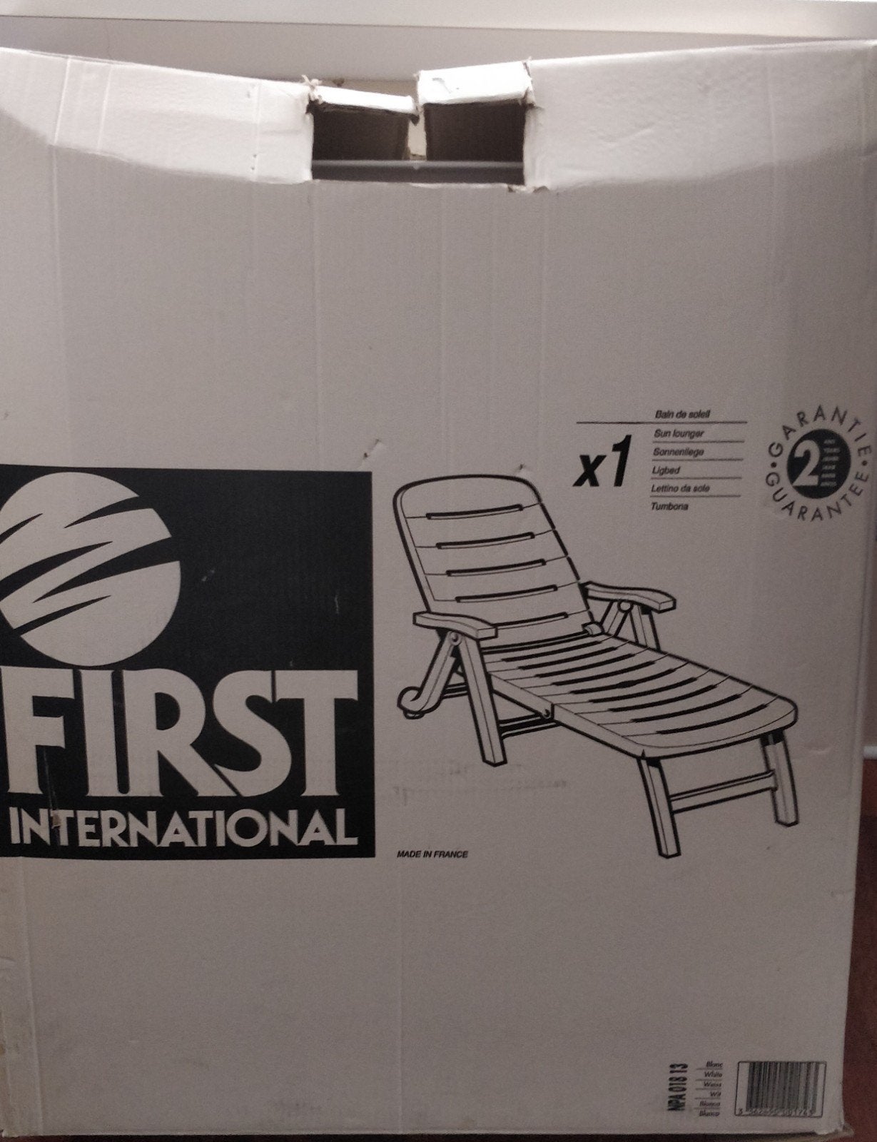 First International Ligbed - Wit Kunststof, Ophalen, Zo goed als nieuw, Kunststof