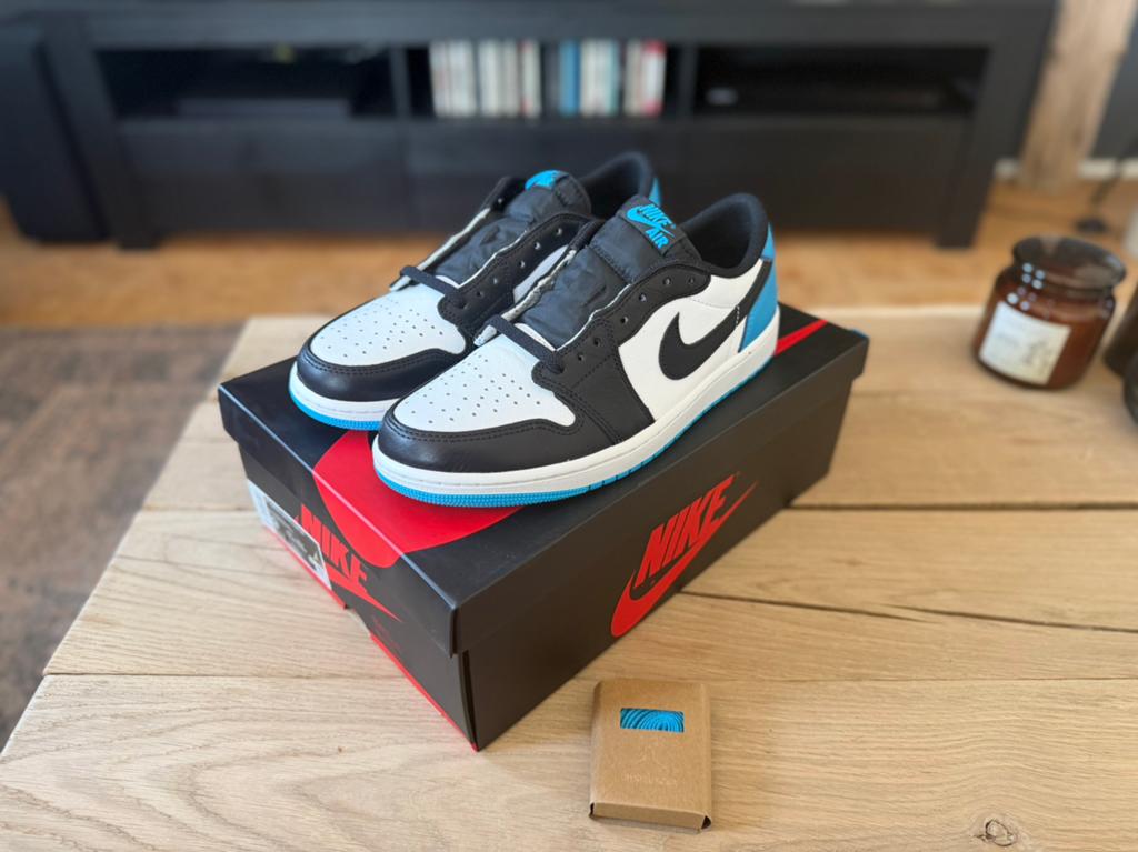 Jordan 1 retro low - powder blue, Kleding | Heren, Schoenen, Ophalen, Overige kleuren, Nieuw, Sneakers of Gympen