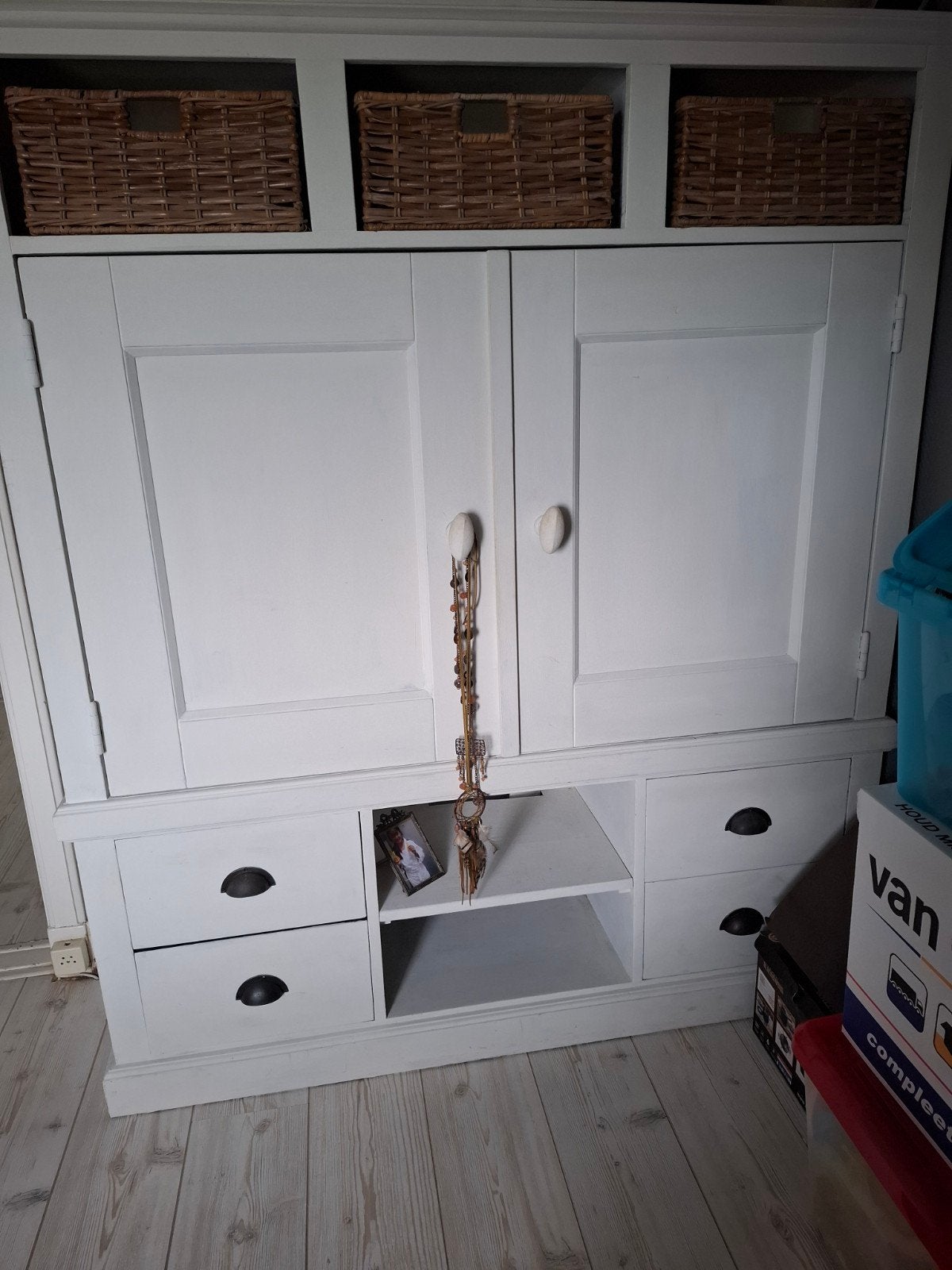 Leuke TV kast van Halloxl, Ophalen, Gebruikt, 100 tot 150 cm, 100 tot 150 cm