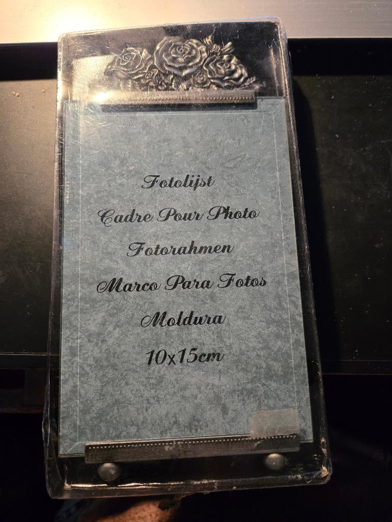 Brocante metalen fotolijst met roosjesdecoratie, Ophalen, Nieuw