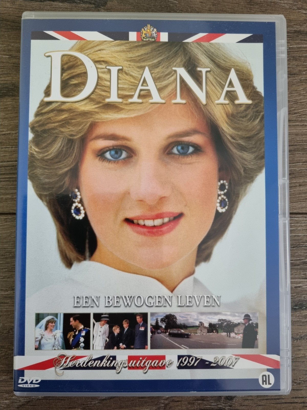 Dvd : Diana .. een bewogen leven -- Herdenkingsuitgave, Verzamelen, Ophalen of Verzenden, Zo goed als nieuw, Buitenland, Overige typen