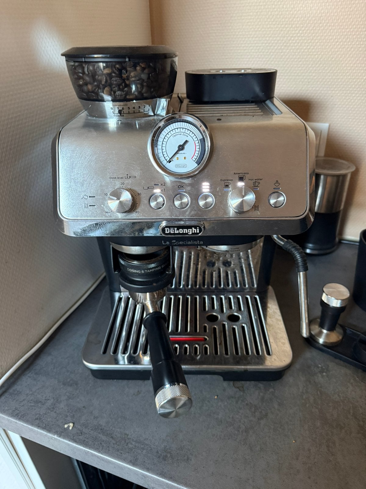 Koffiemachine delonghi la specialista, Witgoed en Apparatuur, Koffiezetapparaten, Ophalen of Verzenden, Zo goed als nieuw, Koffiemachine