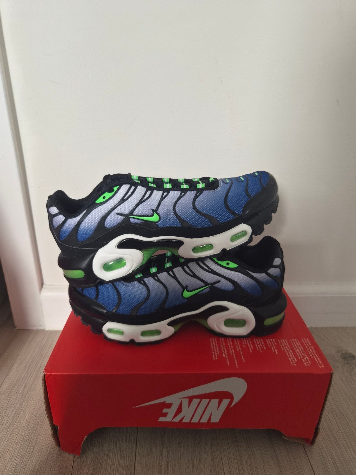 Nike Air Max Plus TN - Maat 38.5 - Nieuw, Ophalen, Nieuw, Nike, Sneakers of Gympen