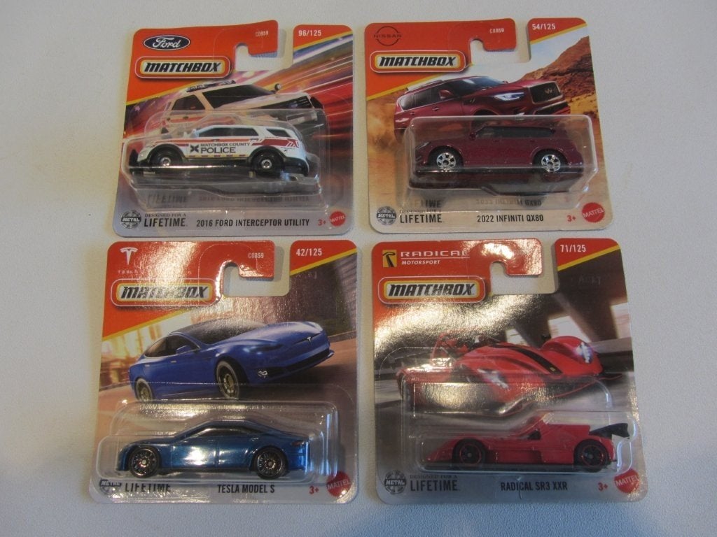 4 nieuwe matchbox speelgoed autotjes nieuw prijs voor 4 stuk, Ophalen of Verzenden, Gebruikt