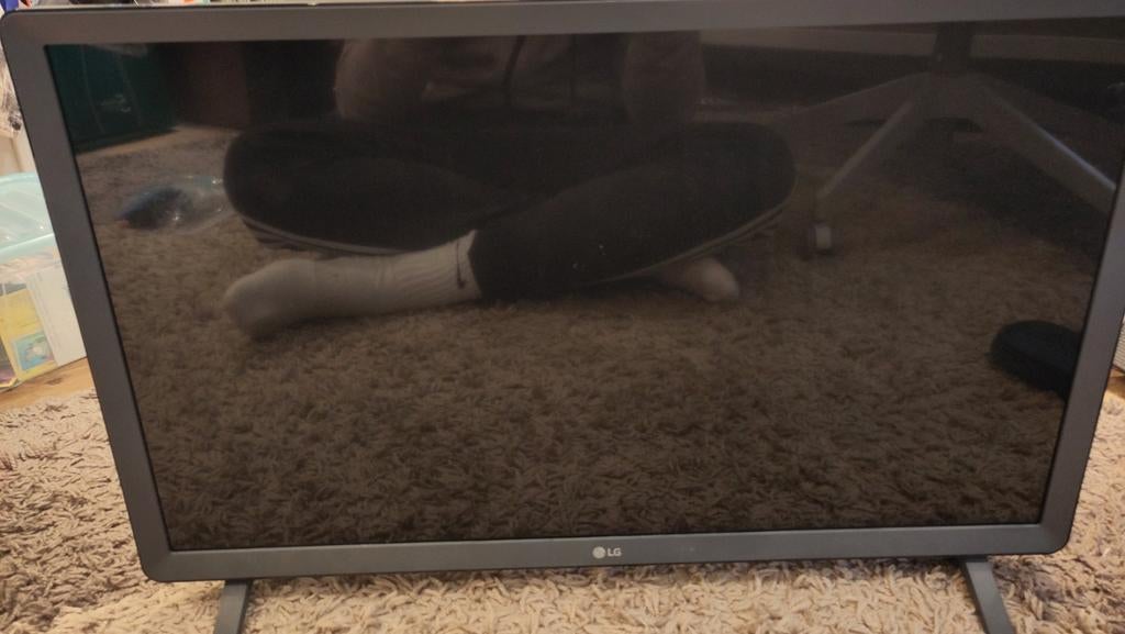 LG 28TL520S-PZ tv, Ophalen, 50 Hz, Zo goed als nieuw, 100 cm of meer