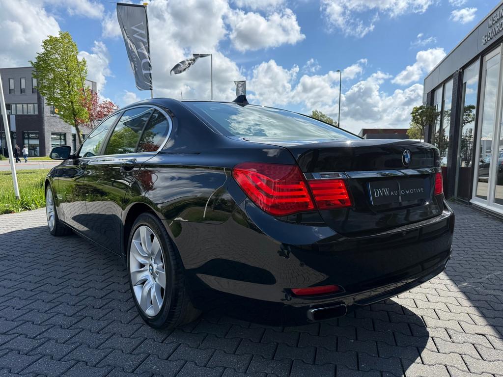 BMW 7-serie 750i xDrive Executive, Auto's, Automaat, Euro 5, 2005 kg, Gebruikt