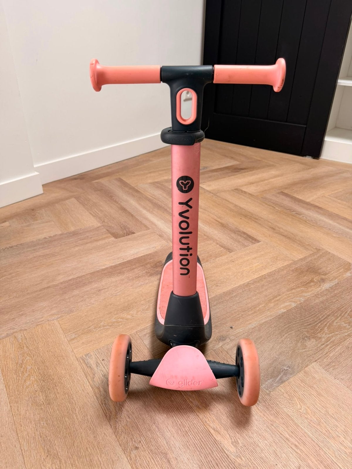 Roze Kinderstep Yvolution Glider - Zo goed als nieuw, Ophalen, Zo goed als nieuw, Gewone step