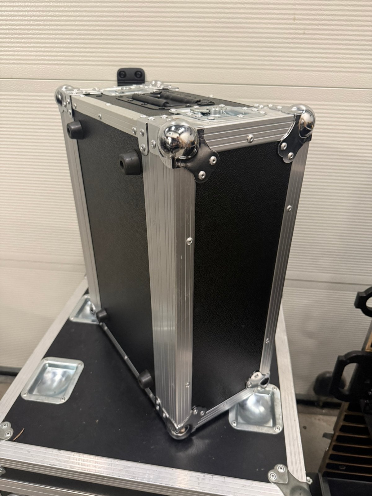 Nette 19 inch prodjuser case 4he, Ophalen of Verzenden, Zo goed als nieuw, Overige instrumenten