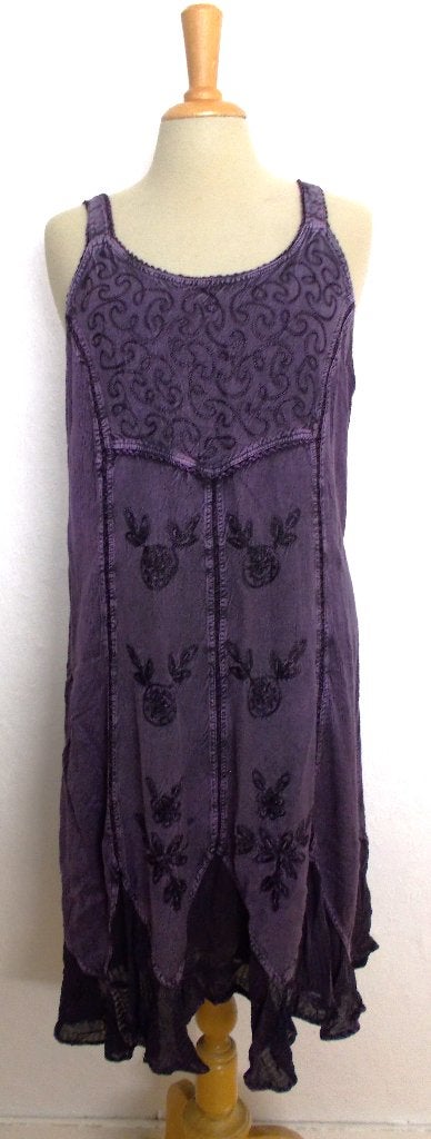 Paars viscose jurkje met borduursels van Elora! L/XL, Kleding | Dames, Verzenden, Paars, Maat 42/44 (L), Zo goed als nieuw