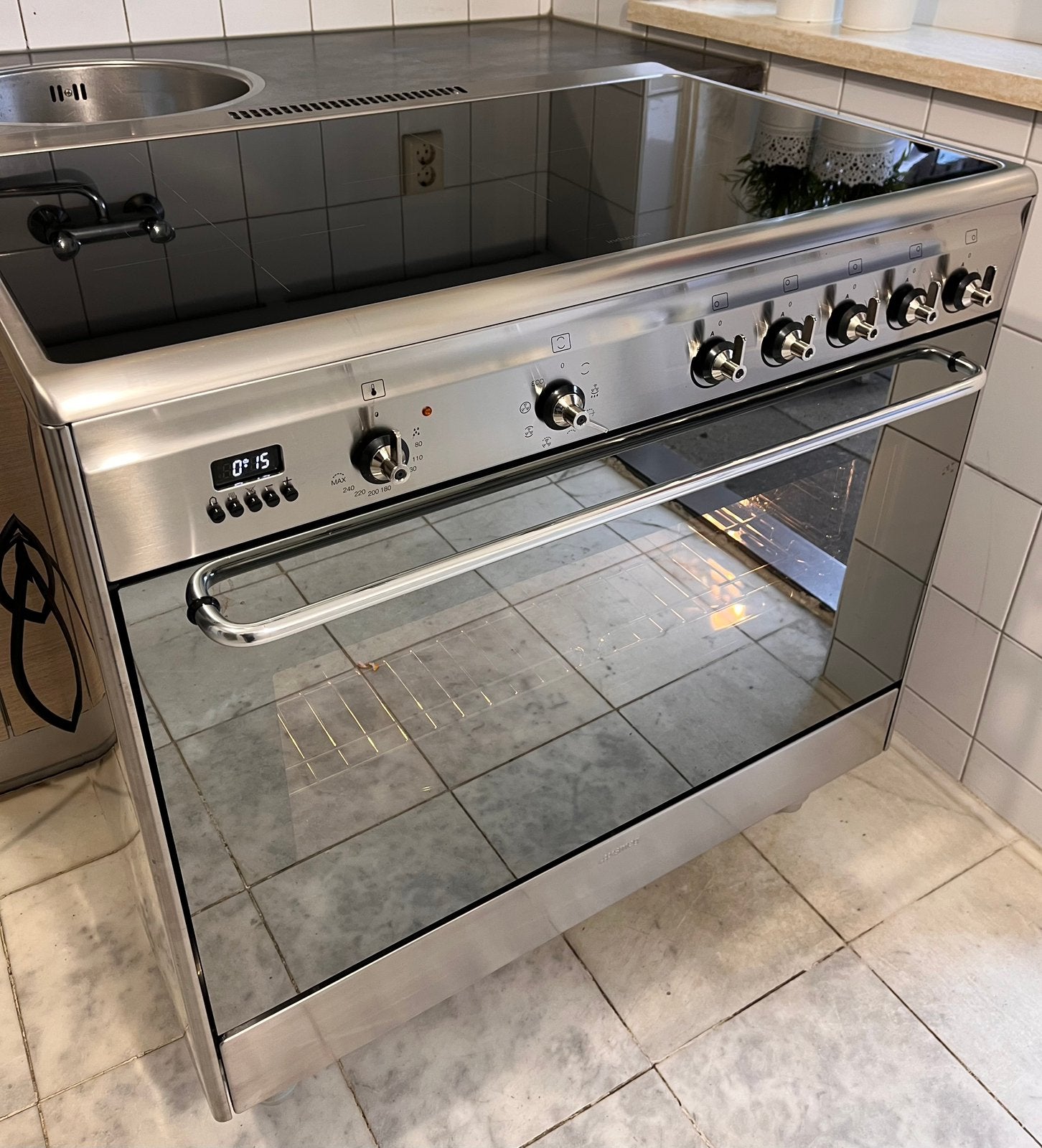 Smeg Inductiefornuis met oven, Witgoed en Apparatuur, Ophalen, 60 cm of meer, Zo goed als nieuw, Energieklasse A of zuiniger