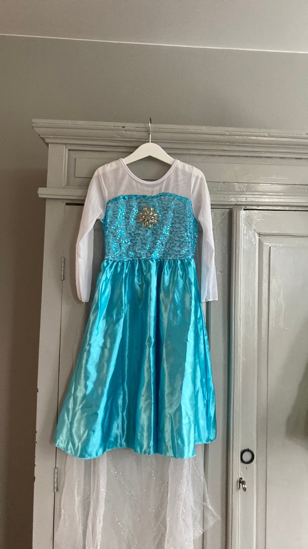 Verkleedset Frozen Elsa, Kinderen en Baby's, Carnavalskleding en Verkleedspullen, Ophalen of Verzenden, Gebruikt, 110 t/m 116