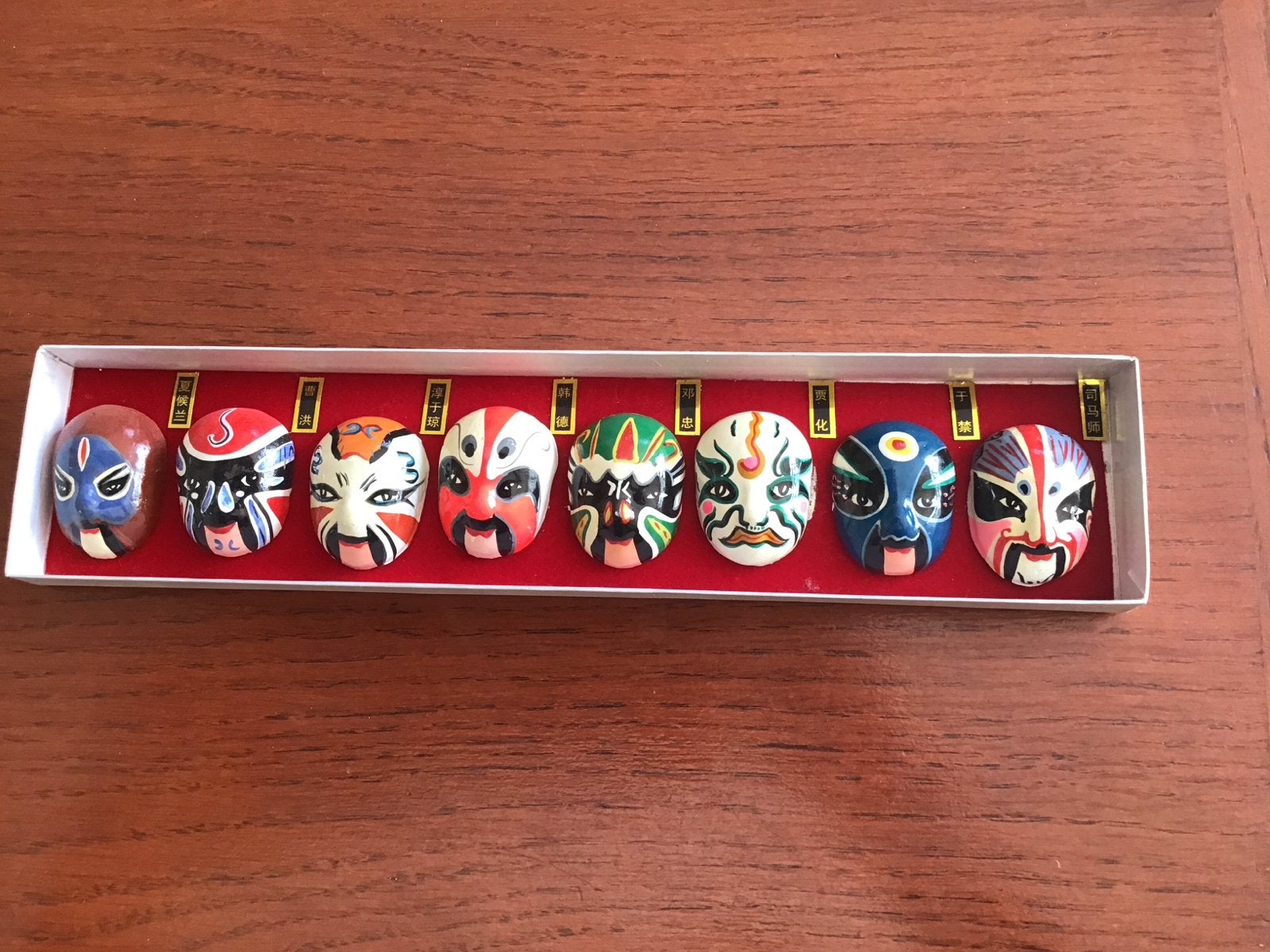 Set van 8 Handgeschilderde Chinese Opera Kleimaskers, Antiek en Kunst, Kunst | Niet-Westerse kunst, Steen/keramiek, Masker, Handgemaakt