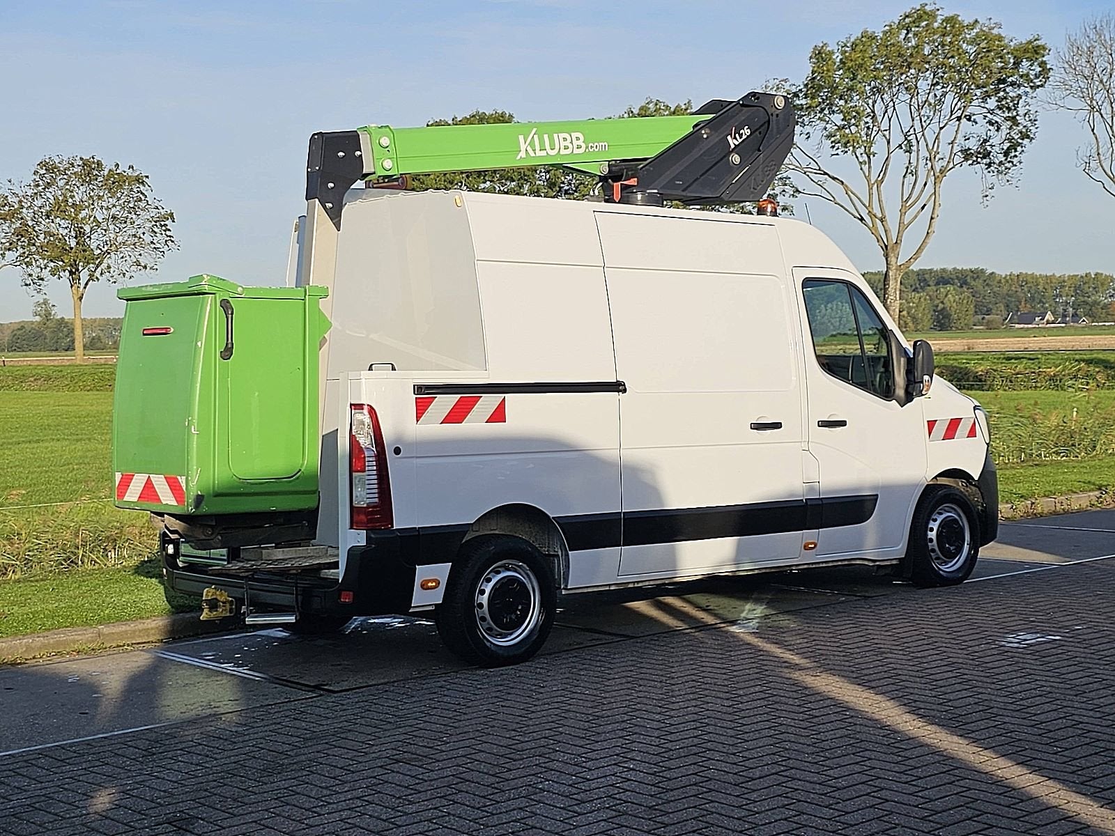 RENAULT MASTER 2.3 dci 145 hoogwerker, Auto's, 145 pk, Gebruikt, Euro 6, Bluetooth