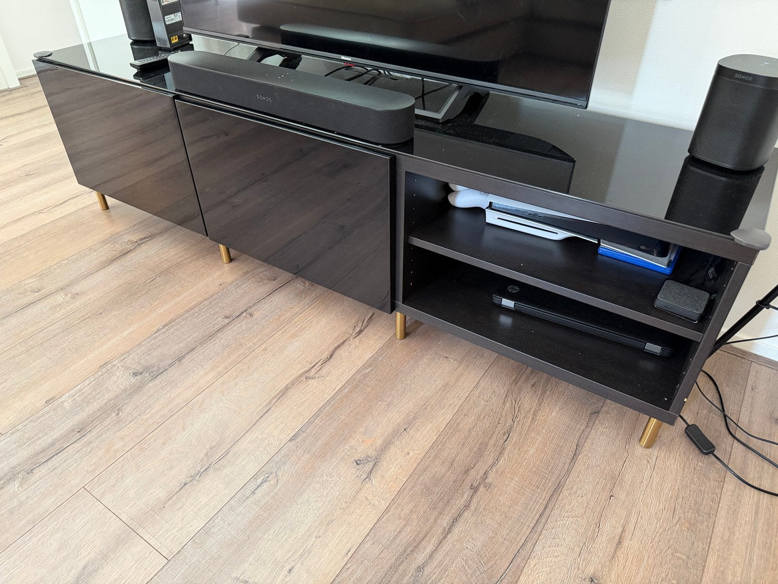 2x Besta tv meubel zwart hoogglans met glasplaat en 2 deuren, Ophalen, Gebruikt, 150 tot 200 cm, Glas