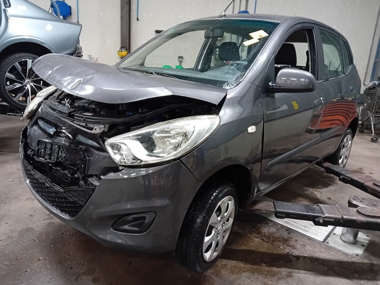 Foto 12 van Spatbord links voor Hyundai i10