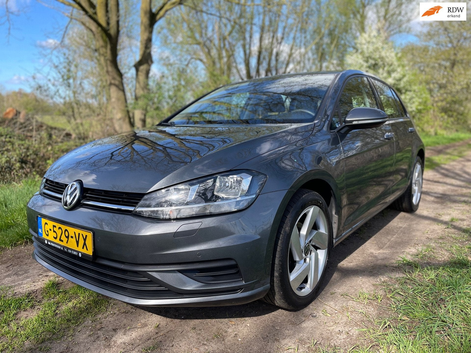 Volkswagen Golf 1.0 TSI Trendline LED/P sensor/Stoel verwarm, Auto's, Voorwielaandrijving, Gebruikt, 610 kg, 49 €/maand