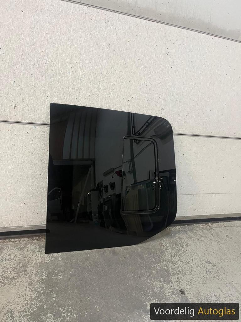 Achterdeur schuifruit rechts Mercedes sprinter vanaf 2018, Auto-onderdelen, Ruiten en Toebehoren, -, Nieuw, Ophalen of Verzenden