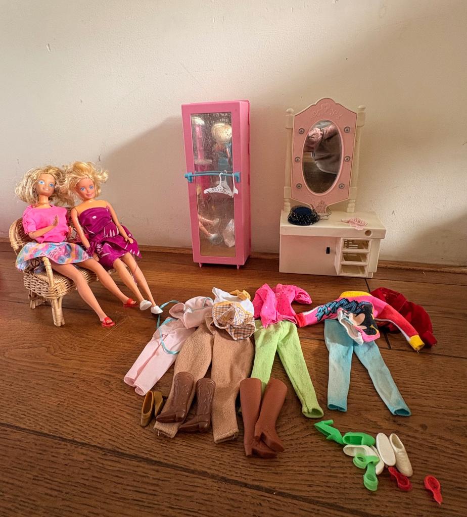 barbiespullen plus barbies, Ophalen, Gebruikt, Barbie