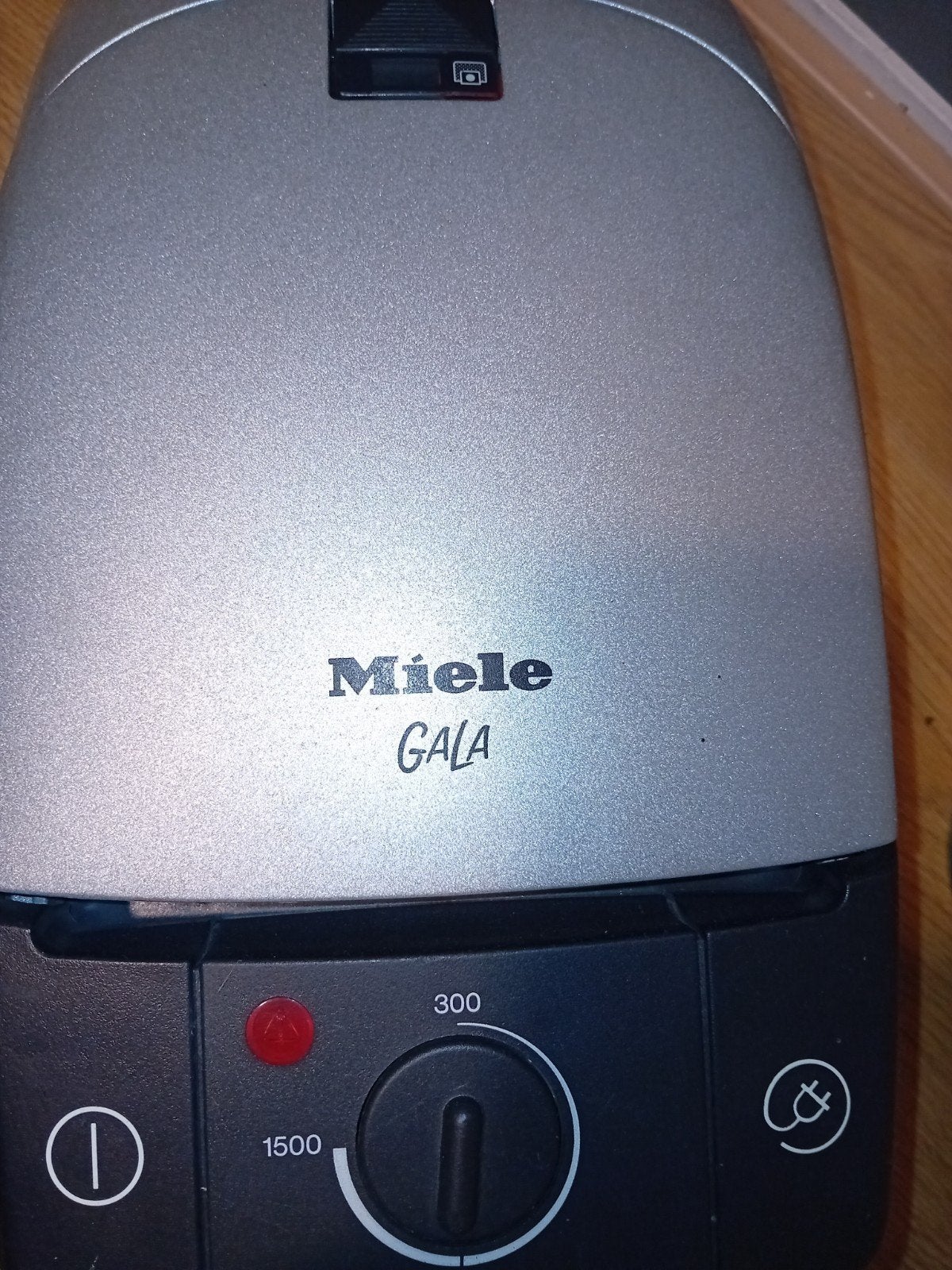 Miele Gala Sledestofzuiger - Krachtig en Compleet, Witgoed en Apparatuur, Stofzuigers, Stofzak, Inclusief accessoires, Gebruikt