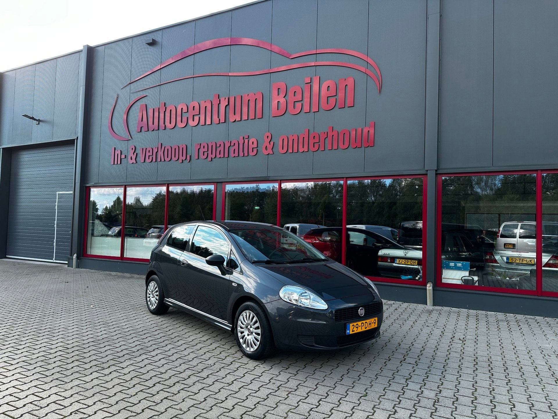 Fiat Grande Punto 1.3 M-Jet Actual / Trekhaak / 3DR / NAP /, Auto's, Voorwielaandrijving, Euro 5, 28 km/l, Gebruikt