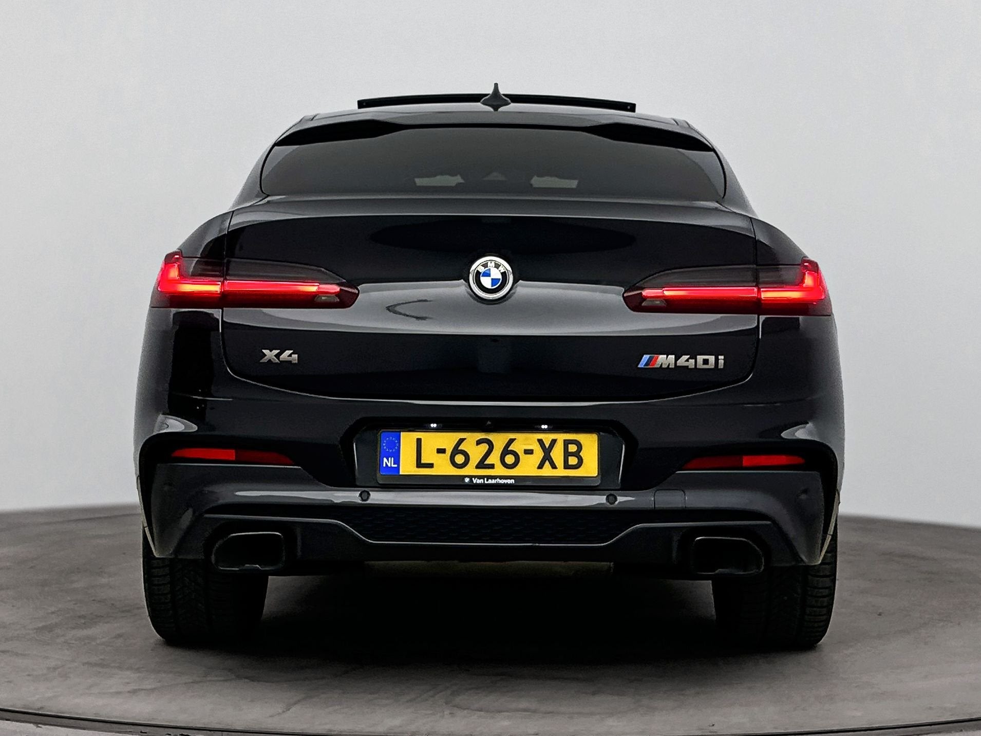 BMW X4 M40i High Executive Automaat / Panoramadak / M Sports, Auto's, Dealer onderhouden, Gebruikt, Euro 6, Bedrijf