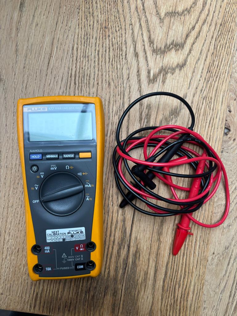 Fluke 177 Multimeter, Doe-het-zelf en Verbouw, Meetapparatuur, Ophalen of Verzenden, Gebruikt, Multimeter