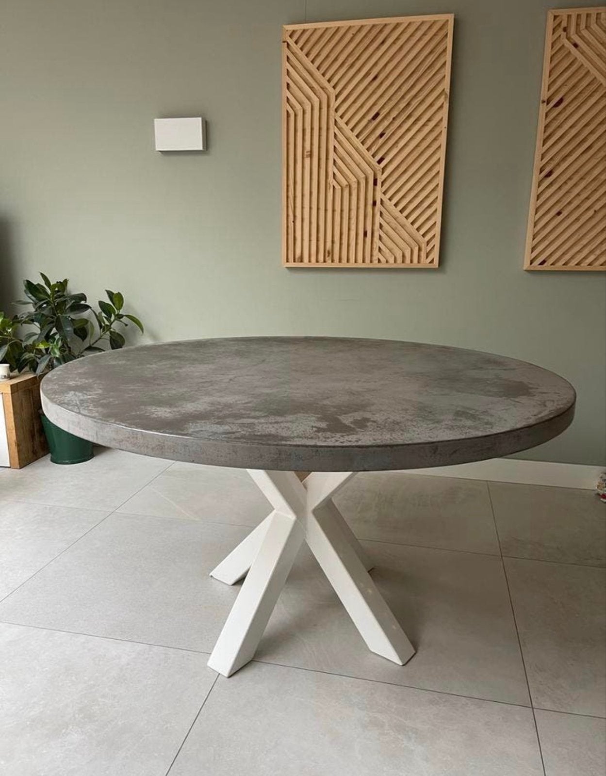 Ronde eettafel 140cm 4-8 pers betonlook blad spinpoot wit, Huis en Inrichting, Ophalen, Rond, Vijf personen of meer, Metaal