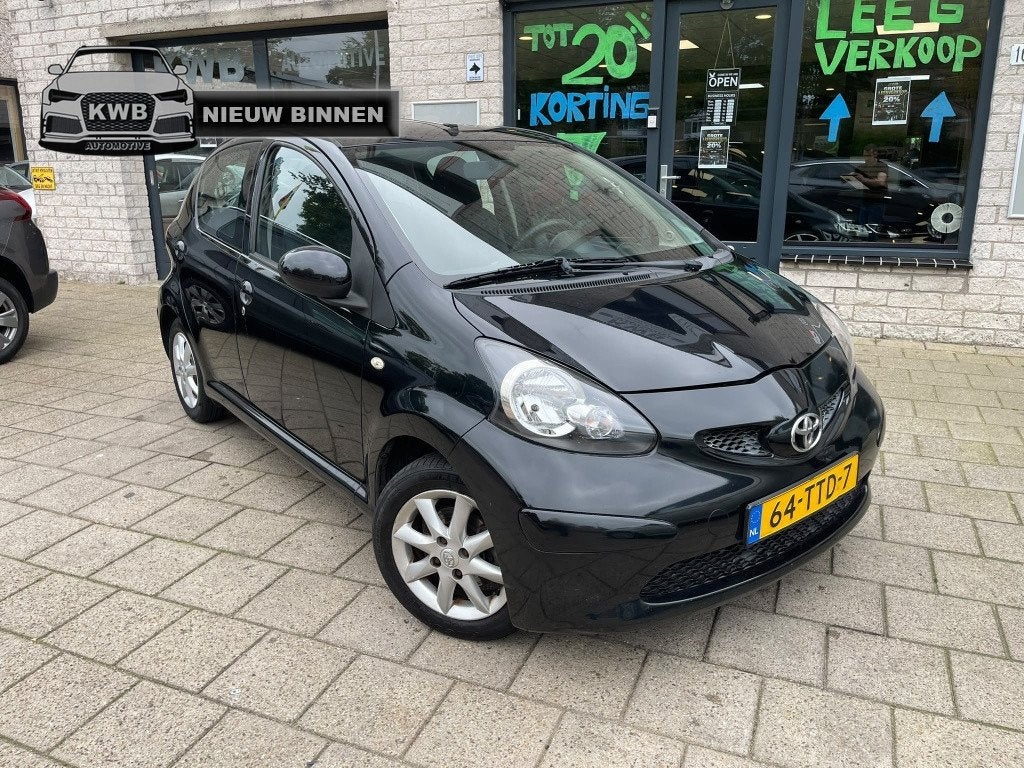 Toyota Aygo 1.0-12V Sport 5Drs airco sportwielen (bj 2007), Auto's, Gebruikt, 4 stoelen, Bedrijf, Handgeschakeld