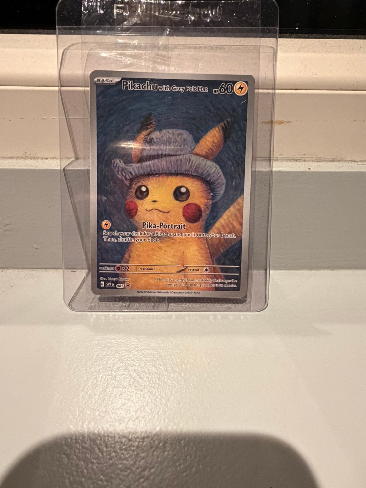 pikachu with grey felt hat, Ophalen of Verzenden, Zo goed als nieuw