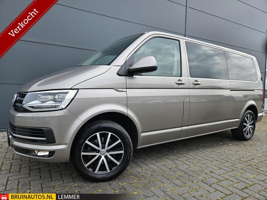 Volkswagen Transporter 2.0 TDI L2H1 DC Automaat Navi 150pk, Auto's, Bestelauto's, Automaat, Gebruikt, Euro 6, 4 cilinders
